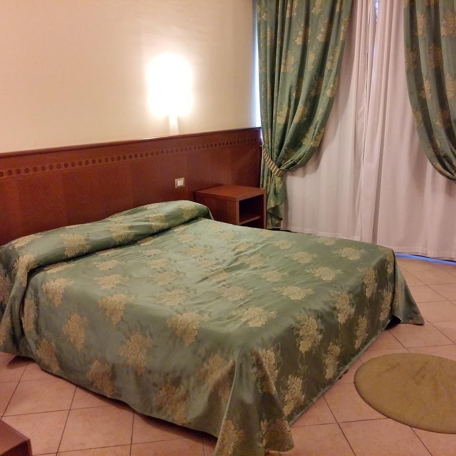 Hotel Turrita Arrone Exterior photo